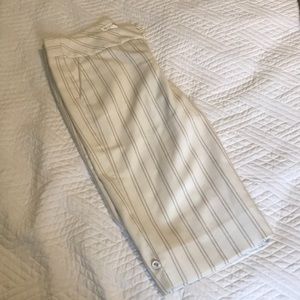 Cute and comfy capris!